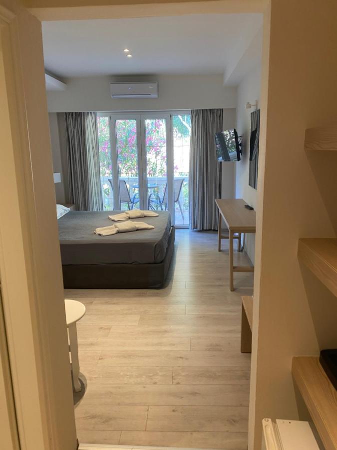 Callisto Beach Hotel Liapades Eksteriør bilde