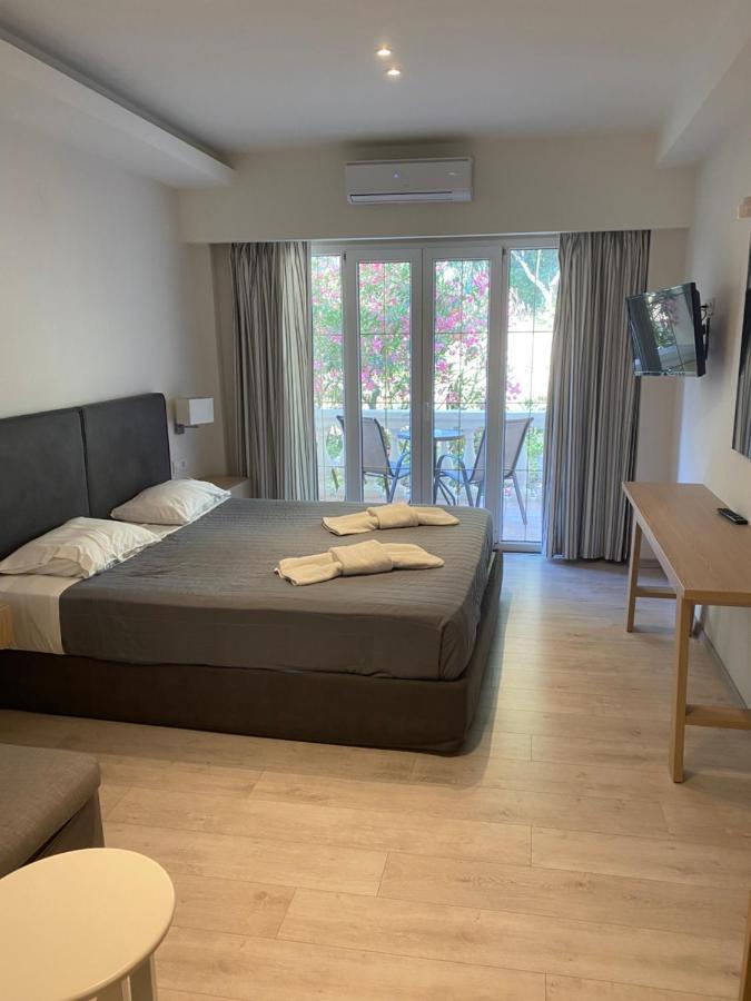 Callisto Beach Hotel Liapades Eksteriør bilde